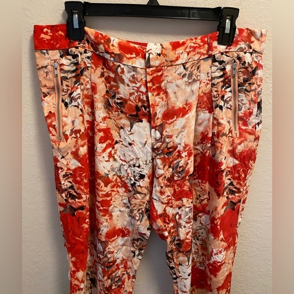 Parker Devlin Silk Floral Pants - Picture 4 of 11